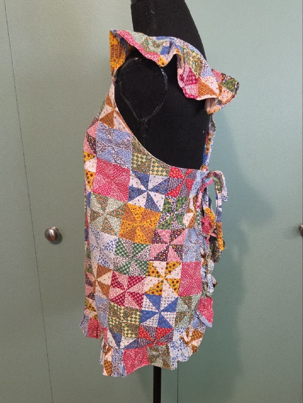 Handmade Patchwork Print Apron - Picture 4 of 5